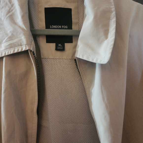 London Fog Jacket - Picture 2 of 4